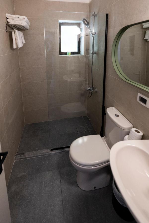 Julia'S Hotel Suites Amman Eksteriør bilde